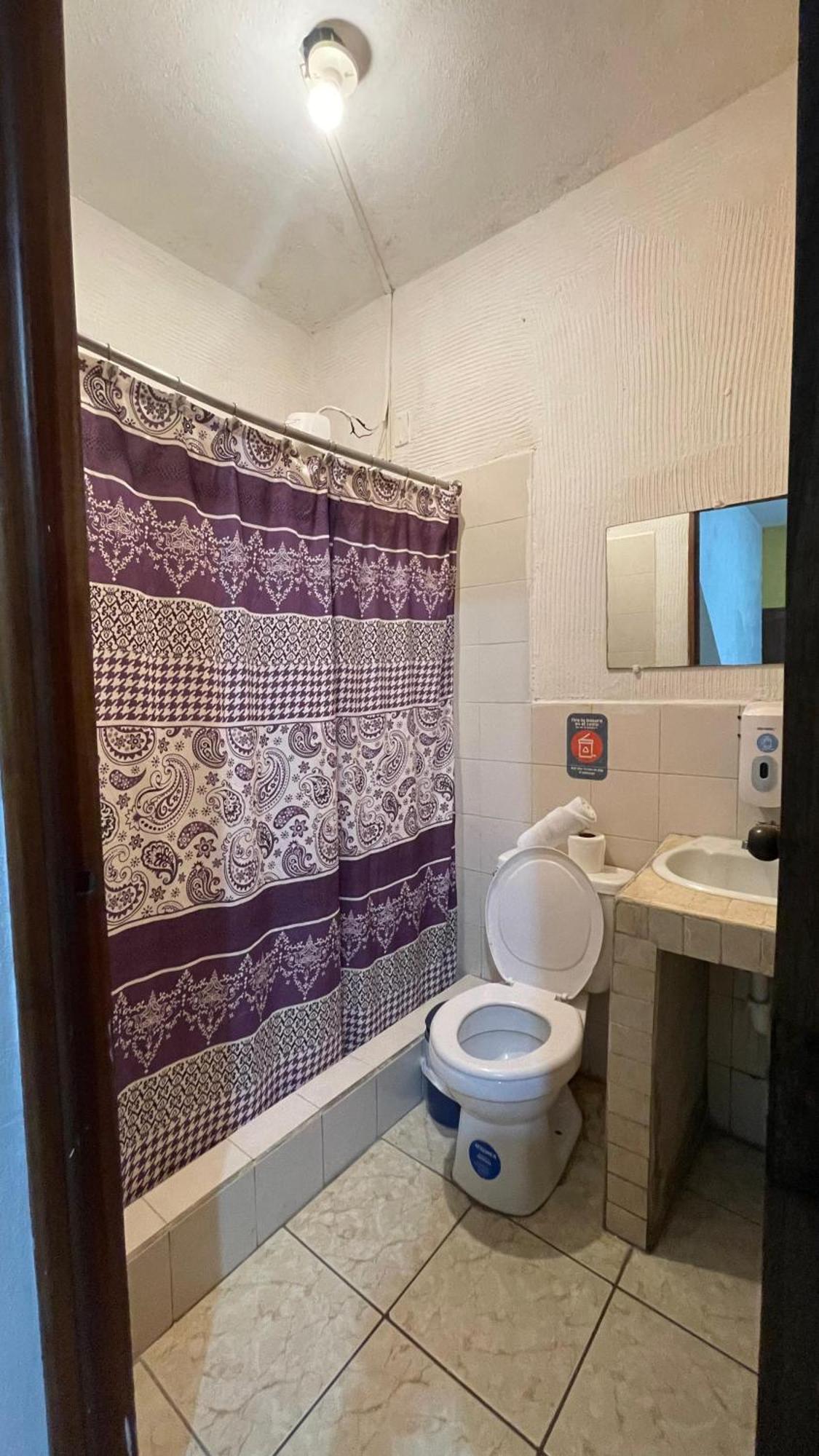 Natz Hotel Флорес Екстериор снимка